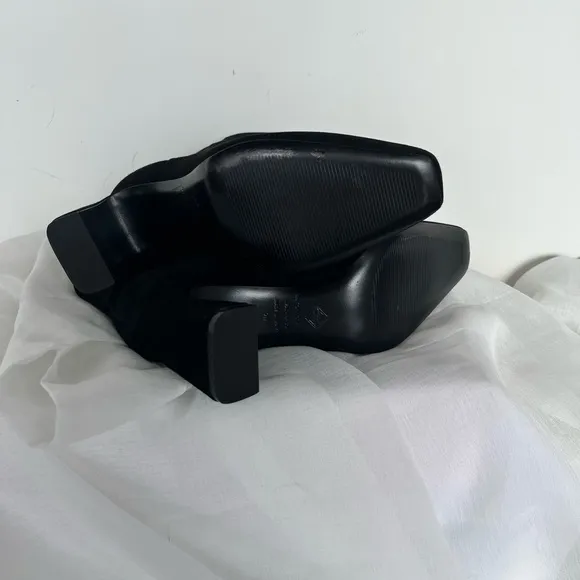 🆕 Antonio Melani Ankle Boots.  NWT   000AJ