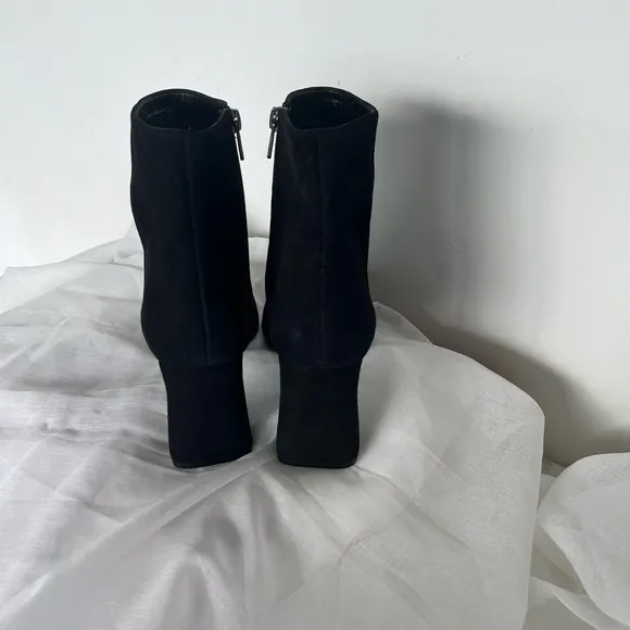 🆕 Antonio Melani Ankle Boots.  NWT   000AJ