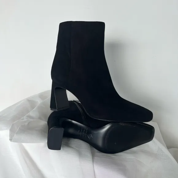🆕 Antonio Melani Ankle Boots.  NWT   000AJ