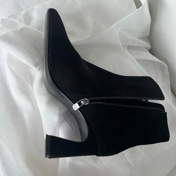 🆕 Antonio Melani Ankle Boots.  NWT   000AJ