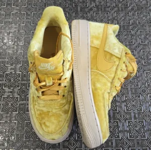🐢 Nike Air Force 1 LV8 GS 'Mineral Gold' Size 4Y Great Shape!