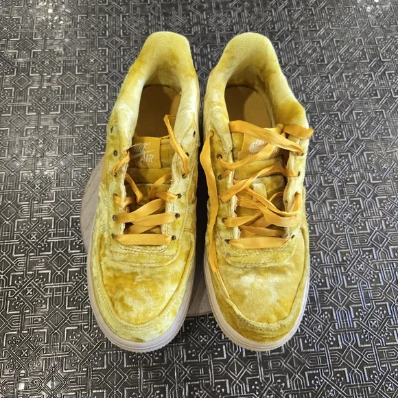 🐢 Nike Air Force 1 LV8 GS 'Mineral Gold' Size 4Y Great Shape!