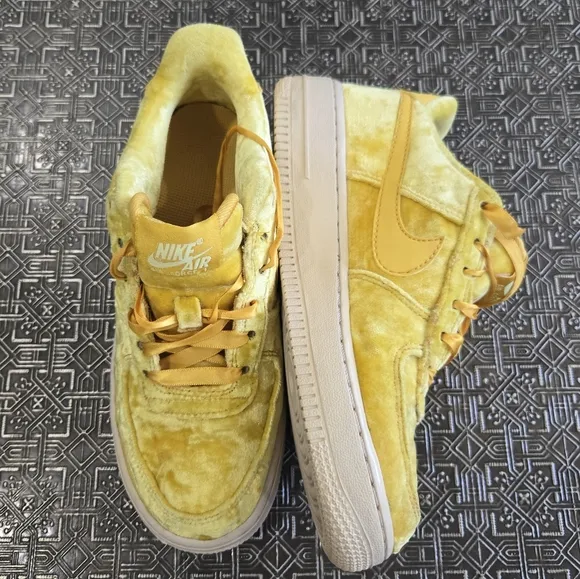 🐢 Nike Air Force 1 LV8 GS 'Mineral Gold' Size 4Y Great Shape!