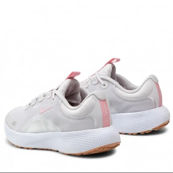 - NIKE React Escape Run Vast Grey/Pink Glaze Running shoes womens size 8