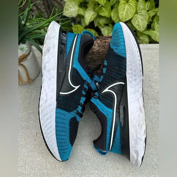 - NIKE React Infinity flyknit 2 Running Blue Orbit &amp; black size 12