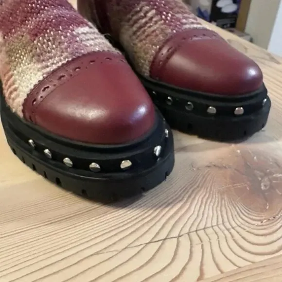 ✨ NWOT Free People Tate Chelsea Boots – Size 8.5