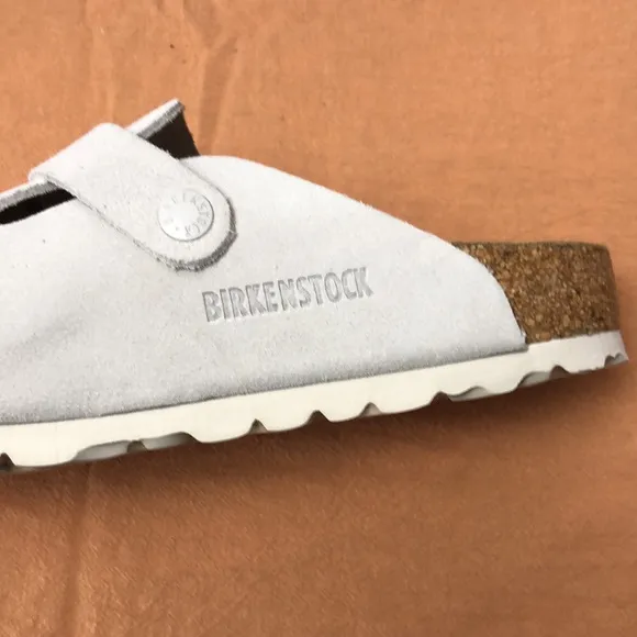 🔥 NWT Women's White Suede Birkenstock Boston Shoes - Narrow Fit