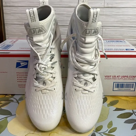 💥 UNDER ARMOUR Spotlight Lux MC 2.0 Football Cleats | White, Silver