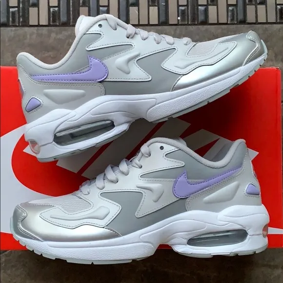 • W NIKE AIR MAX2 LIGHT vast grey/purple light