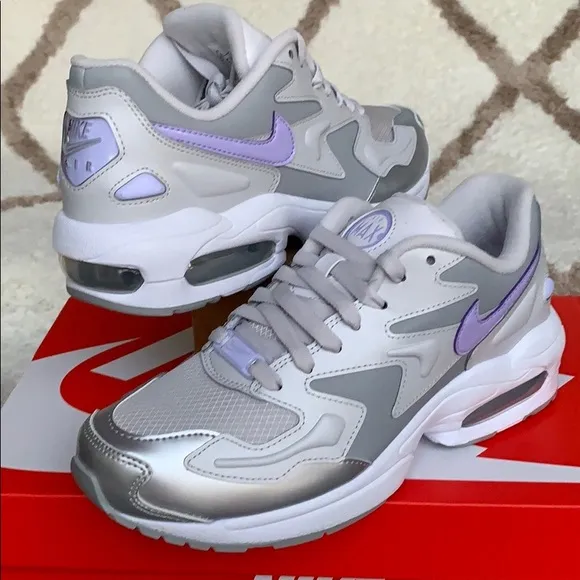 • W NIKE AIR MAX2 LIGHT vast grey/purple light