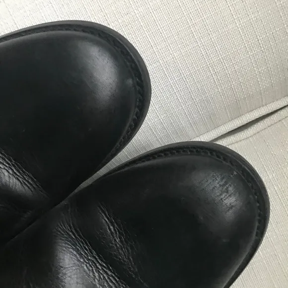 💲⬇️($185)Tory Burch Alessandra leather boots