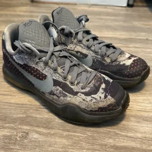 2015 Nike Kobe 10 &quot;Pain&quot; Tumbled Grey/Night Silver Basketball Shoes size 4.5y