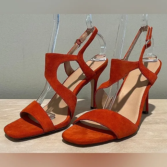 27 EDIT Orange Suede Lanie Heels Size 8.5  New Without Box