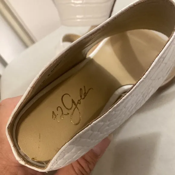 42 GOLD Linx Women's Slide Sandals White Patent Leather