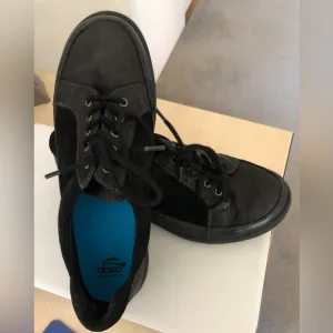 Abeo women’s black leather shoes