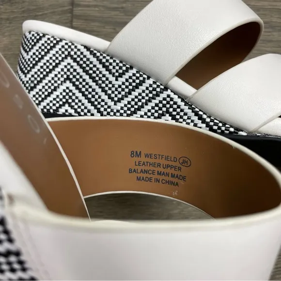 AEROSOLES women’s leather sandals, white wedge sandals NIB