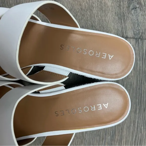 AEROSOLES women’s leather sandals, white wedge sandals NIB