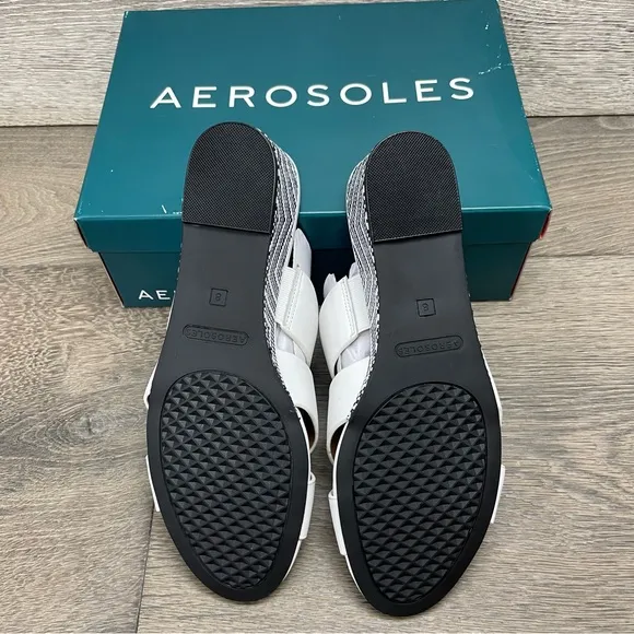 AEROSOLES women’s leather sandals, white wedge sandals NIB