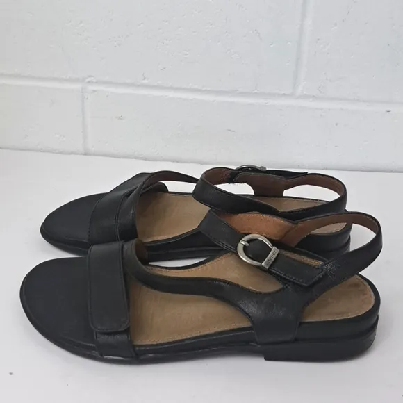 Aetrex Black Leather Strappy Comfort Walking Sandals Sz37 6.5-7