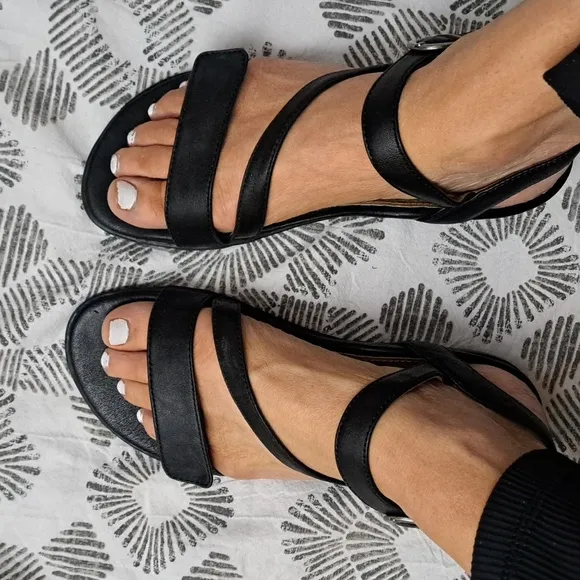 Aetrex Black Leather Strappy Comfort Walking Sandals Sz37 6.5-7