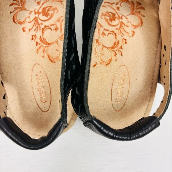 Aetrex Clogs Women's Size 7 Cheryl Leather Sling Back Mary Jane Slip-On Shoe EUC