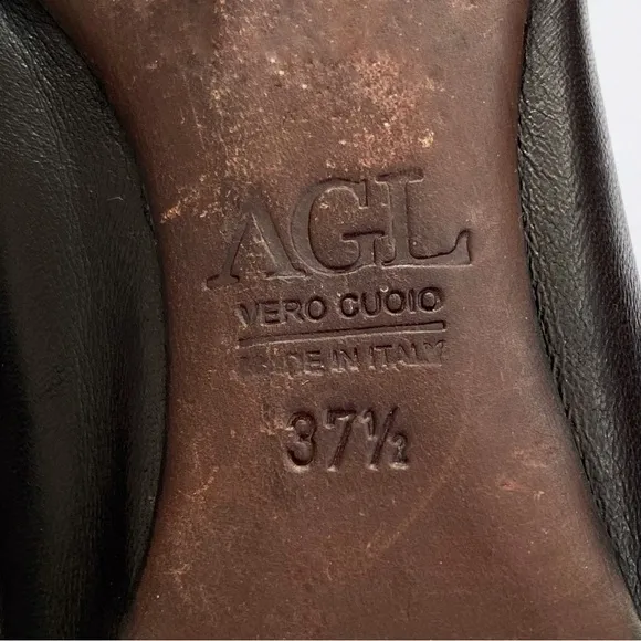 AGL Attilio Giusti Leombruni black leather patent round toe buckle ballet flats