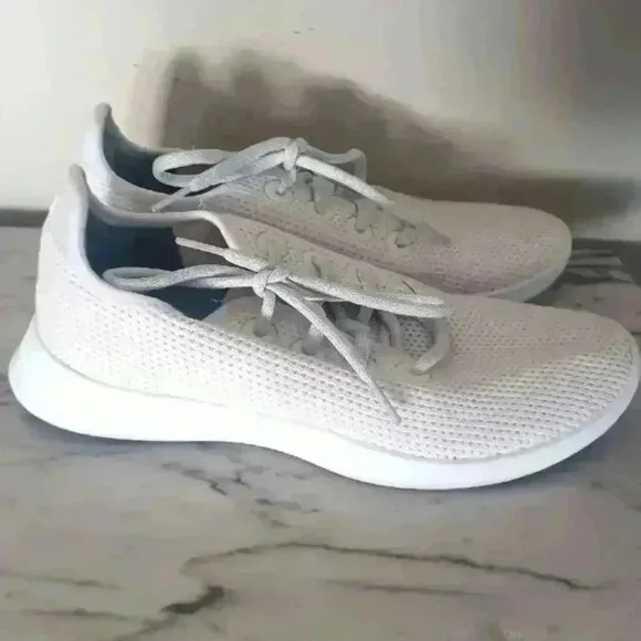 Allbirds Womens Kaikoura White Tree Runners 9