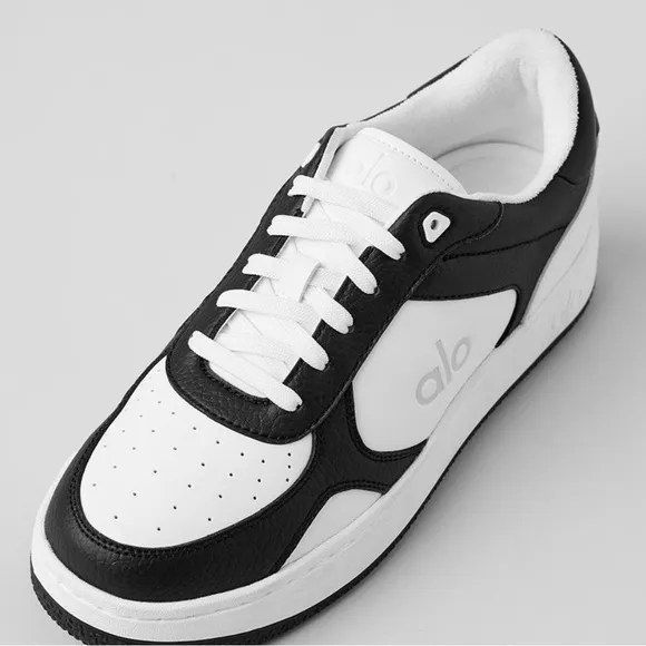Alo Recovery Mode Sneaker - black/white