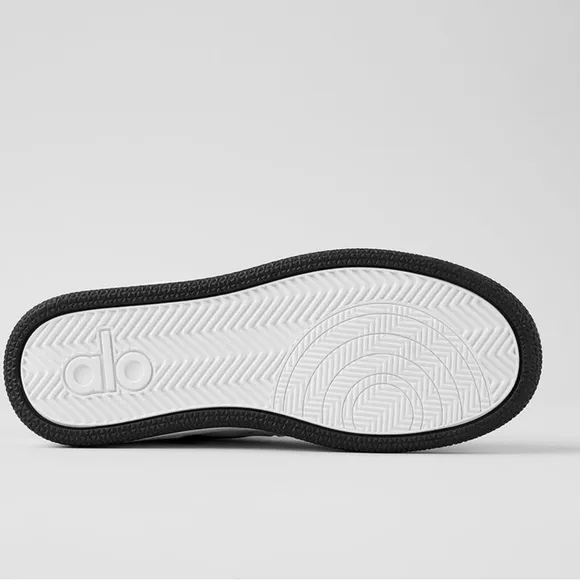 Alo Recovery Mode Sneaker - black/white