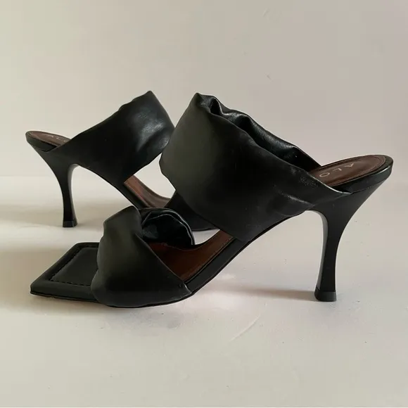 ALOHAS Black Twist Strap Mule Size 6.5