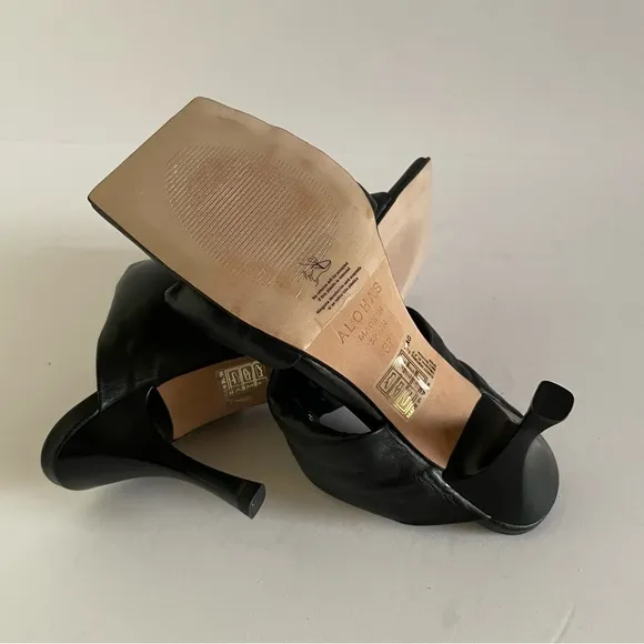 ALOHAS Black Twist Strap Mule Size 6.5