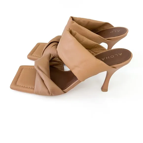 Alohas Twist Strap Camel Heels Sandals Square Toe
