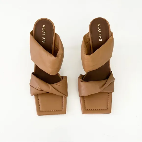 Alohas Twist Strap Camel Heels Sandals Square Toe