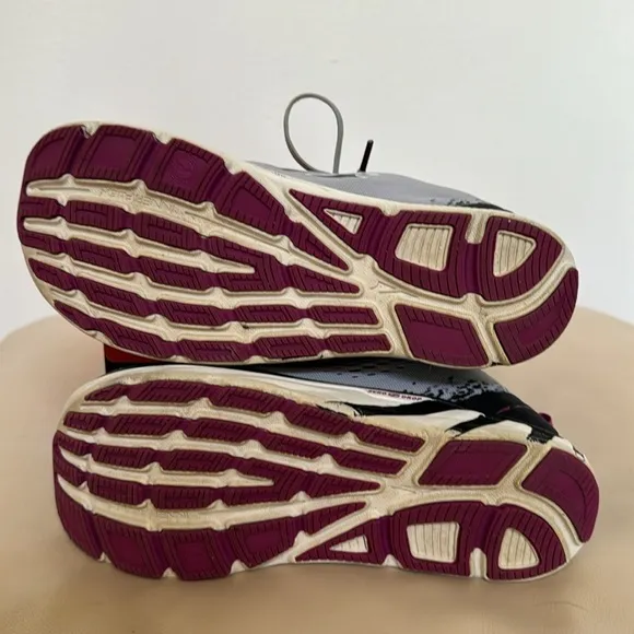 Altra Gray/Purple Lace Up W Torin 4 Women’s Size 8 Running Shoes