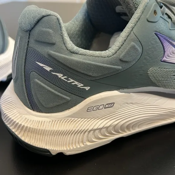 Altra Paradigm 6 Sage Support Running Shoe Sneaker 8