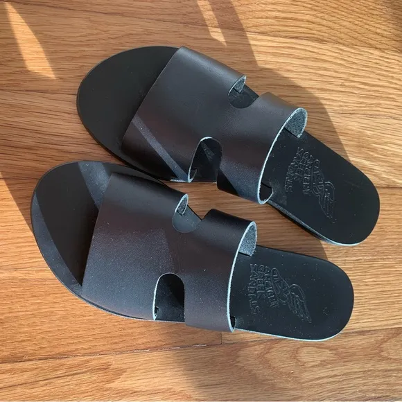 Ancient Greek Black Apteros Sandals