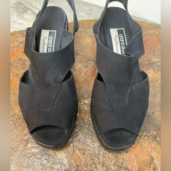 Andre’ Assous~Featherweights~Black Nubuck~Sling Back~Peep Toe Sandals~Size 8.5B