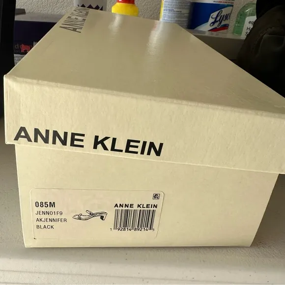 Anne Klein || Jennifer 2 band heeled sandals