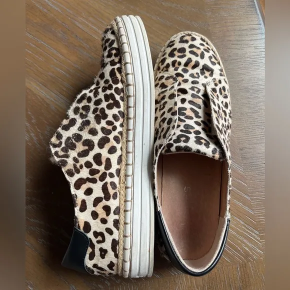 Anthropologie J Slides Leopard Print Leather Slip On Shoes Size 7.5