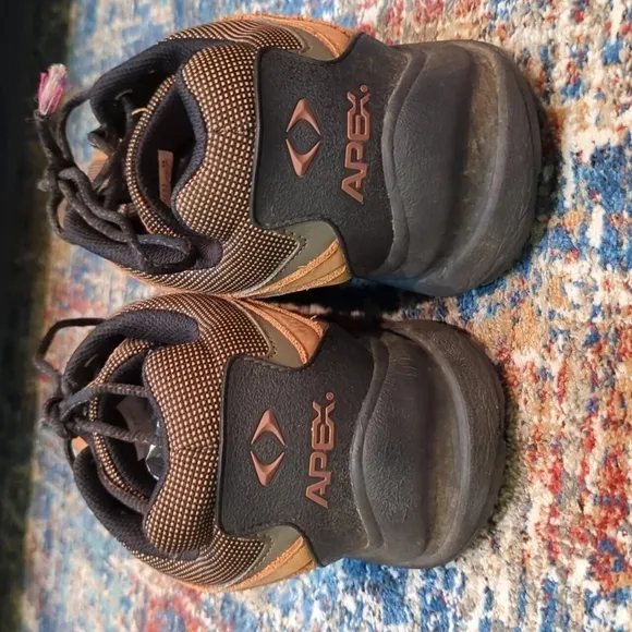 Apex V751 Sierra Trail Men's Hiker Shoe Size 12XW