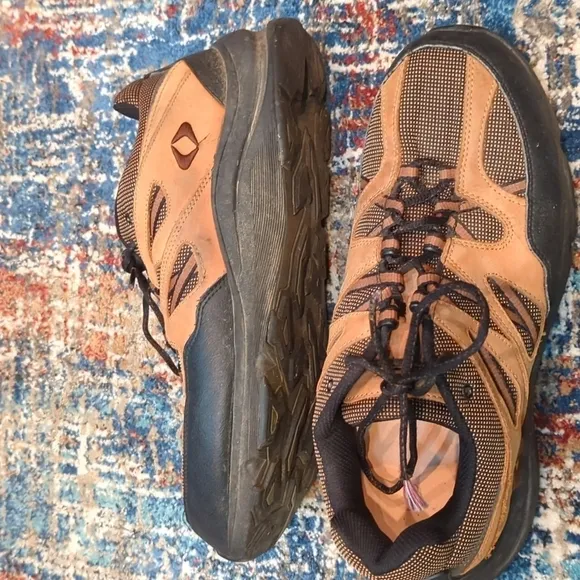 Apex V751 Sierra Trail Men's Hiker Shoe Size 12XW