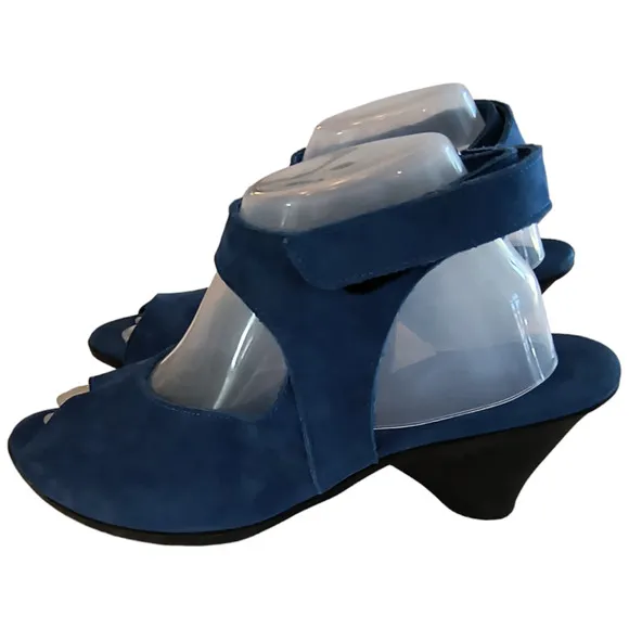 Arche Leather Wedge Peep Toe Sandals Women's Size 41 / US 9.5 Blue Suede