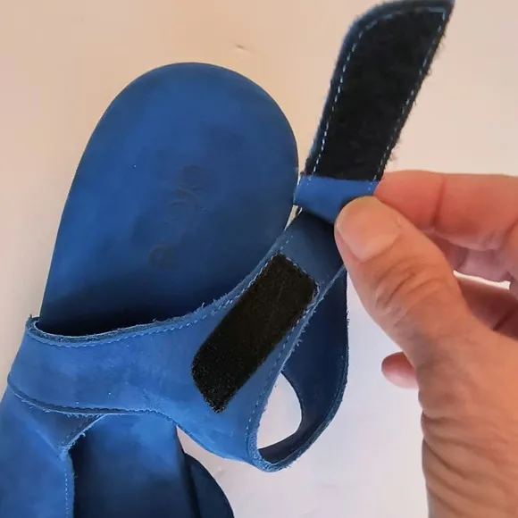 Arche Leather Wedge Peep Toe Sandals Women's Size 41 / US 9.5 Blue Suede