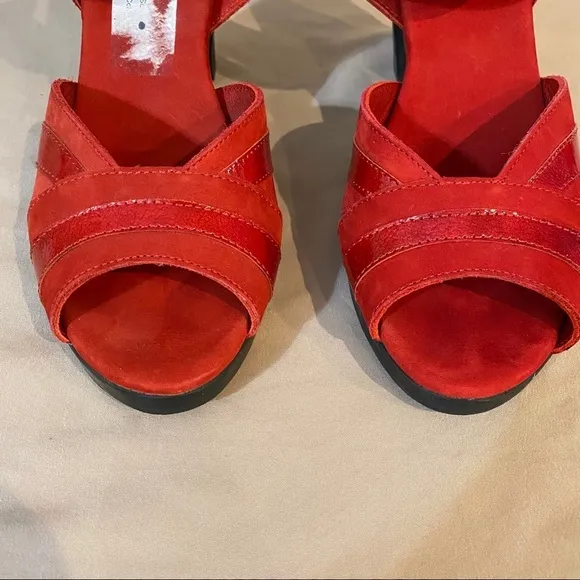 Arche Lylam Size 8 Red Heel Sandals