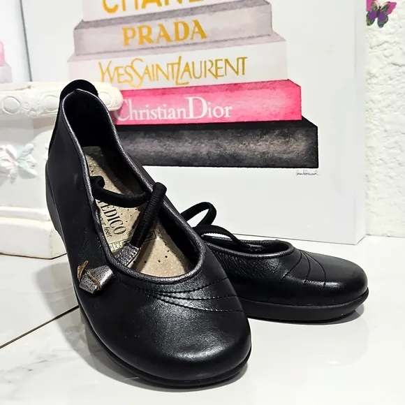 Arcopedico Vitoria Leather Mary Jane Shoes