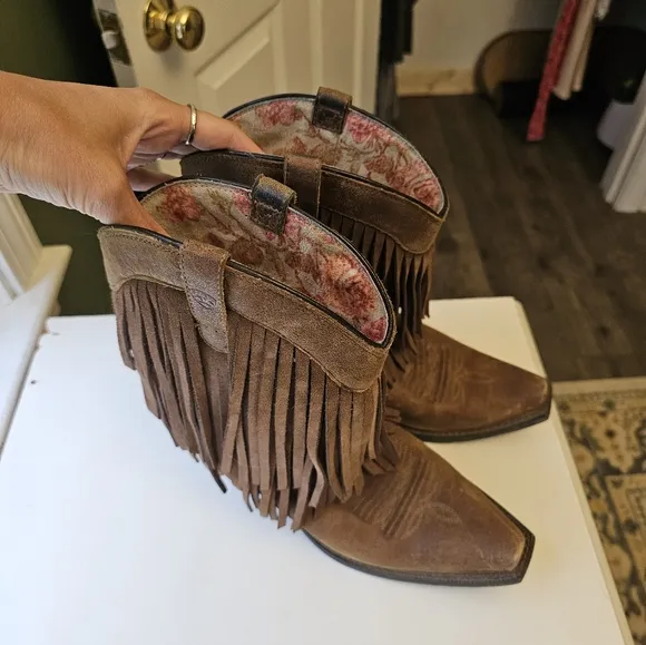 Ariat Gold Rush HTF Rare Cowboy Western Boots