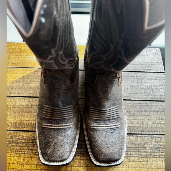 Ariat Round Up Outfitter Western Boot Women’s Size 9.5B NWOT
