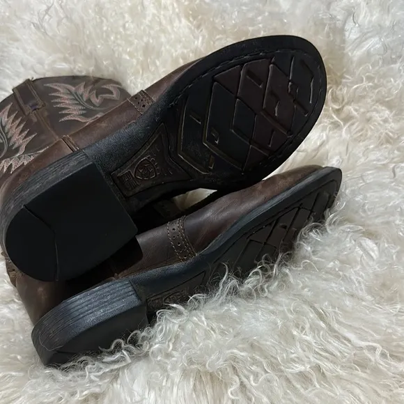 AriatWomen’s Heritage Stockman Western Boot 7B Like New Roper Boots