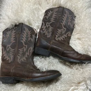 AriatWomen’s Heritage Stockman Western Boot 7B Like New Roper Boots