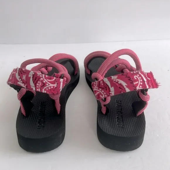 ARIZONA LOVE $213 Women’s Trekky Rope Pink Sandals Size 41 fits Size 11 NWT